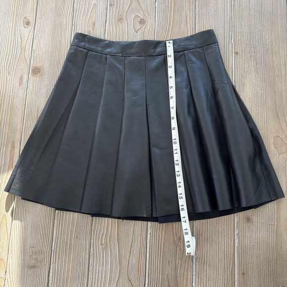 Truth By Republic Women’s Faux Leather Black Pleated Skirt - Size 6 - Picture 2 of 6